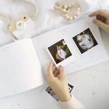 Laden Sie das Bild in den Galerie-Viewer, Blush-and-gold-my-baby-journal-ivory